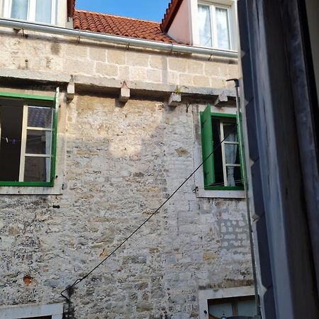 Inchy Accommodation - In The Center Of Diocletian'S Palace Сплит Екстериор снимка