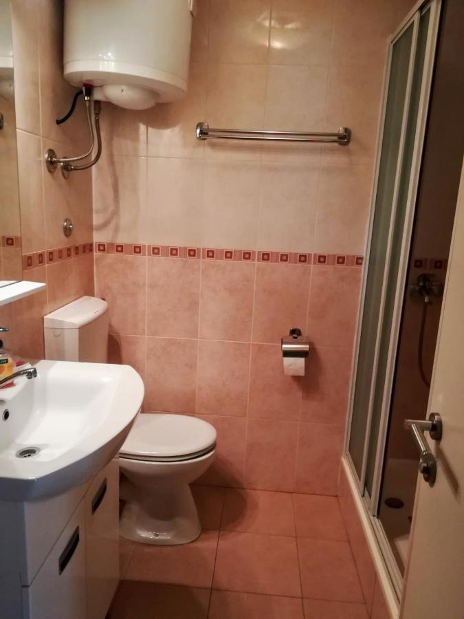 Inchy Accommodation - In The Center Of Diocletian'S Palace Сплит Екстериор снимка