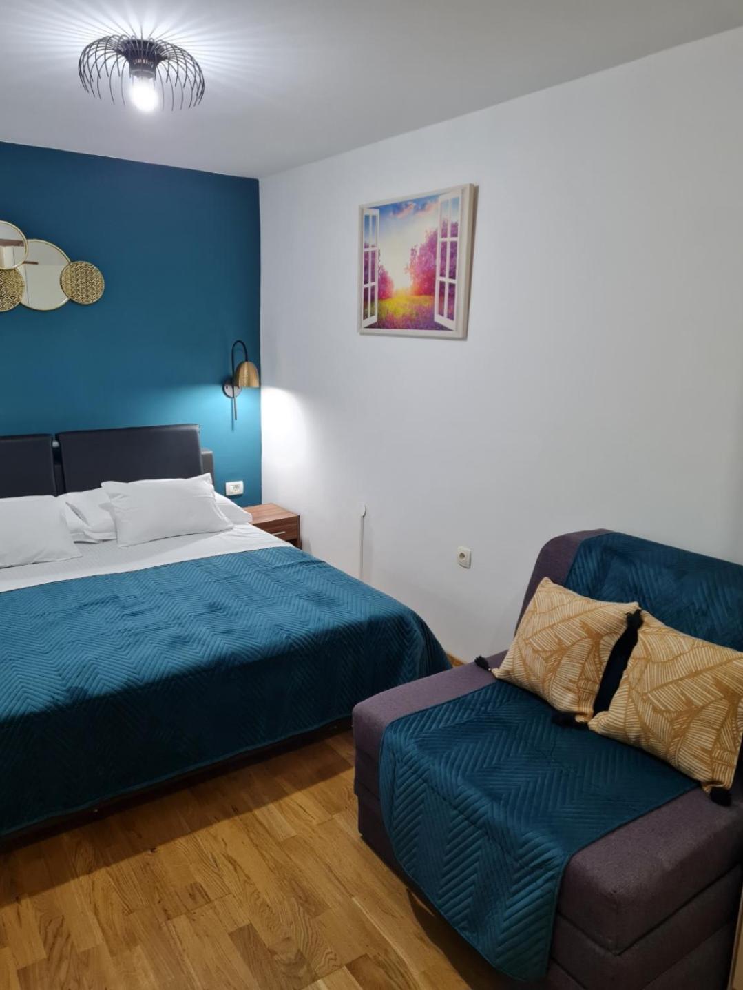 Inchy Accommodation - In The Center Of Diocletian'S Palace Сплит Екстериор снимка